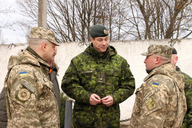 Стаття Канада продолжила военную тренировочную миссию в Украине до 2022 года Ранкове місто. Крим
