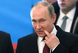 Статья Возвращение в «родную гавань»: Путин в тяжелом бронежилете под плащом развеселил сеть Утренний город. Крым