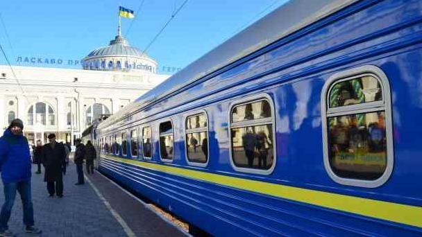 Стаття В Одессу на майские праздники пустят дополнительные поезда Ранкове місто. Крим