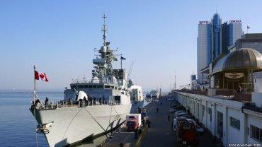 Стаття В Черном море находятся шесть фрегатов НАТО Ранкове місто. Крим