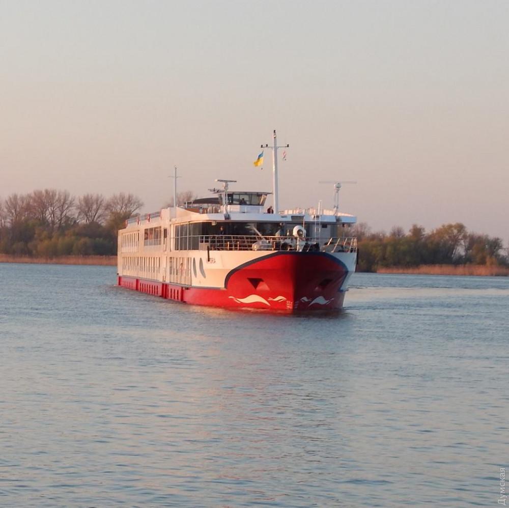 Стаття На Дунае начался круизный сезон: в Вилково зашел первый пассажирский теплоход Ранкове місто. Крим