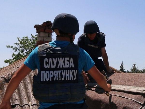 Стаття Спасатели из Сумщины прибыли для восстановления разрушенных домов в Марьинке и Красногоровке Ранкове місто. Крим