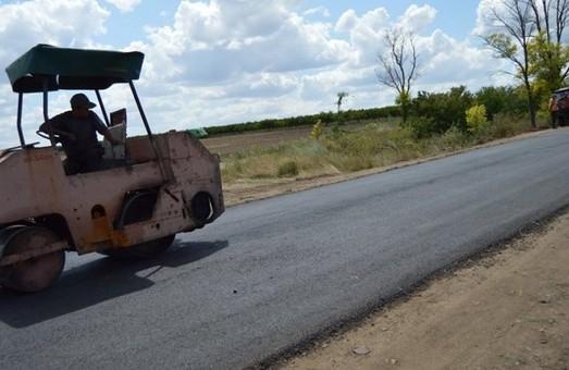 Стаття На юге Одесской области отремонтировали дорогу к популярной курортной зоне Ранкове місто. Крим