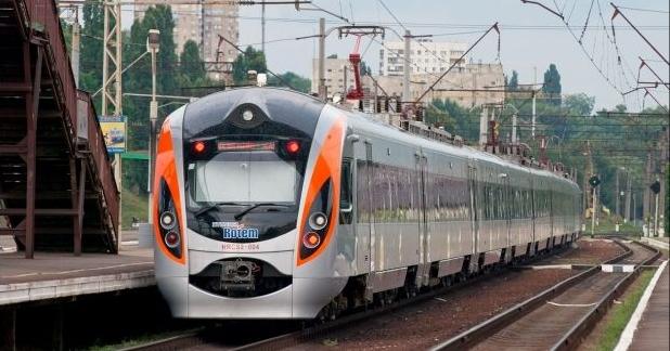 Стаття В поезде «Интерсити» из Киева на Донбасс заменят вагоны Ранкове місто. Крим