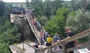 Стаття Ремонт моста в Станице Луганской: Украина готовится, «ЛНР» прохлаждается Ранкове місто. Крим