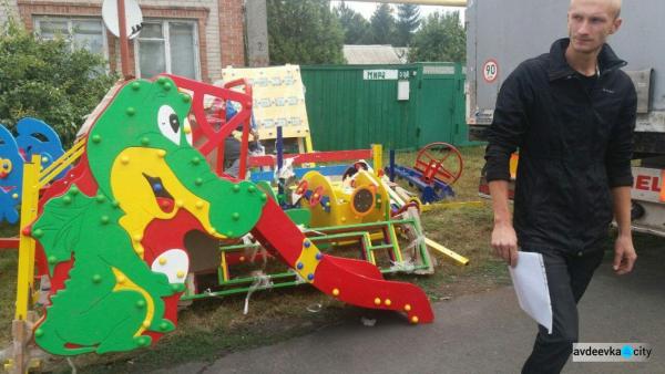 Стаття В частном секторе прифронтовой Авдеевки появится детская площадка Ранкове місто. Крим