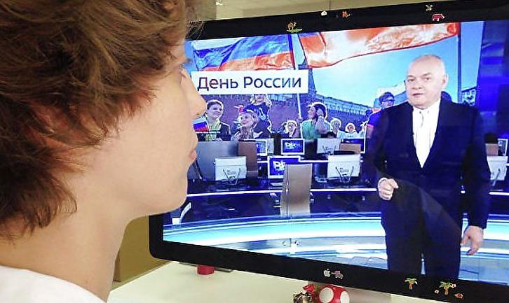 Стаття #НеВедуся на маніпуляції: на Донеччині відбудеться антифейкова виставка «Пропагандаріум» Ранкове місто. Крим