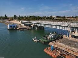 Стаття Мэрия Черноморска готова передать в госсобственность недостроенный мост через Сухой лиман Ранкове місто. Крим