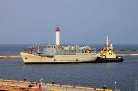 Стаття Средний разведывательный корабль притянули достраивать на Одесский судостремонтрный завод Ранкове місто. Крим