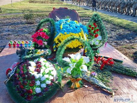Стаття В Одессе открылась выставка в память погибших защитников Украины Ранкове місто. Крим