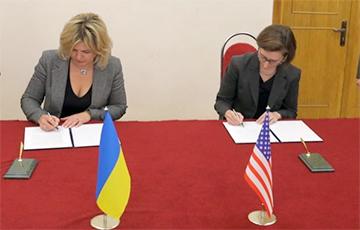 Стаття Украина и США подписали Протокол о военном сотрудничестве. ФОТО Ранкове місто. Крим