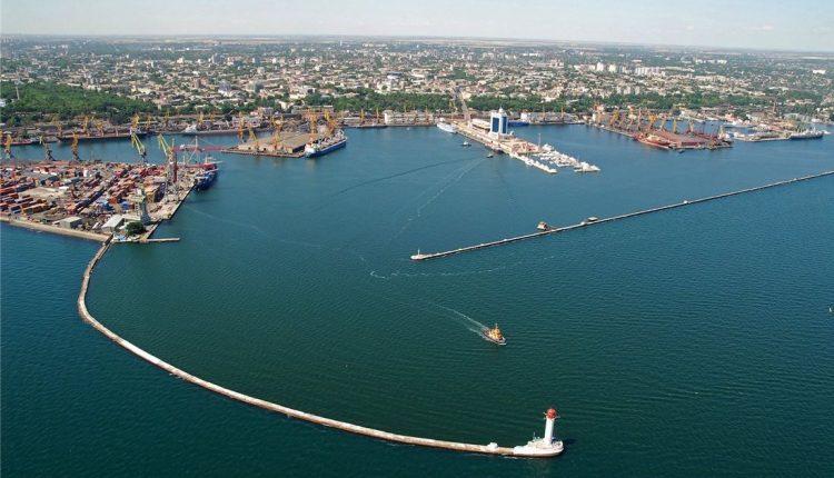 Стаття Лайнеры, яхты и никакого зерна: министр рассказал о будущем Одесского порта Ранкове місто. Крим