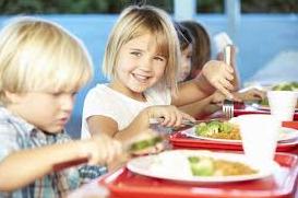 Стаття Чем кормят учеников в школьных столовых разных стран мира? Фото Ранкове місто. Крим