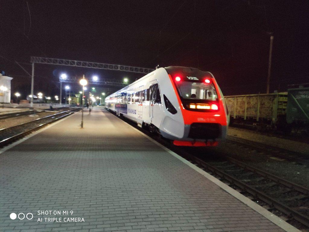 Статья Новий український поїзд відправився у перший далекий рейс (ФОТО) Утренний город. Крым