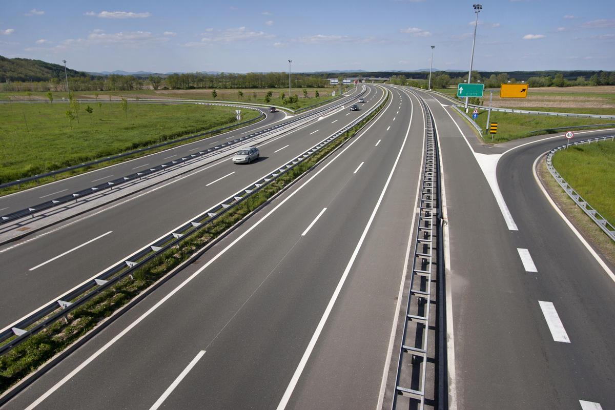 Стаття В Україні з’являться нові дороги з дозволеною максимальною швидкістю до 130 км/год Ранкове місто. Крим