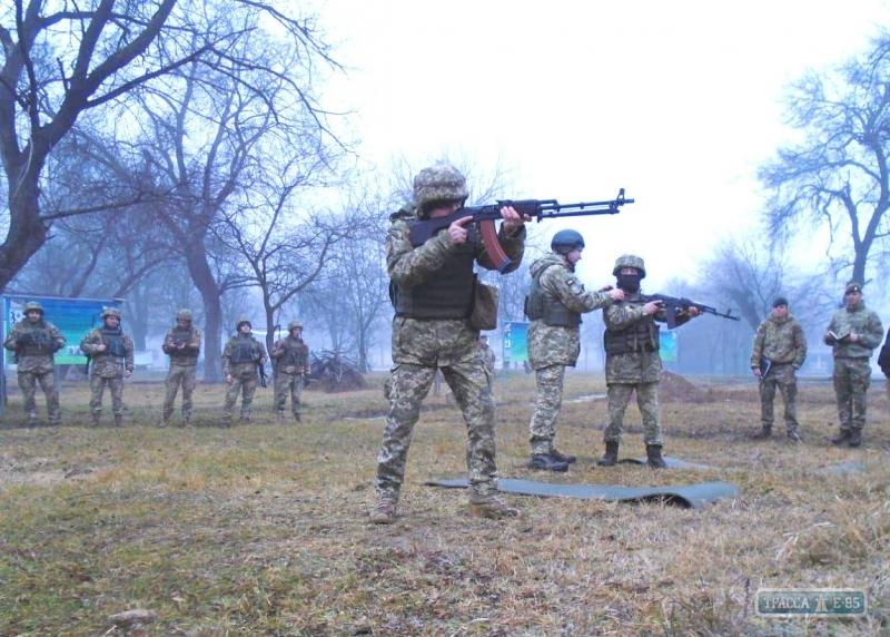 Стаття Британские военные обучают в Одесской области украинских морских пехотинцев Ранкове місто. Крим