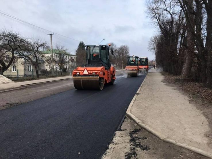 Стаття В Україні ремонтуватимуть дорогу, що з’єднує пункти пропуску через кордон з Польщею Ранкове місто. Крим