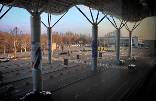 Стаття Одесский аэропорт окончательно закрывает старый терминал (ФОТО) Ранкове місто. Крим