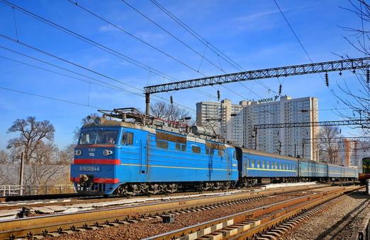 Стаття Поезд «Черноморец» из Одессы в Киев стал самым прибыльным на железной дороге Ранкове місто. Крим