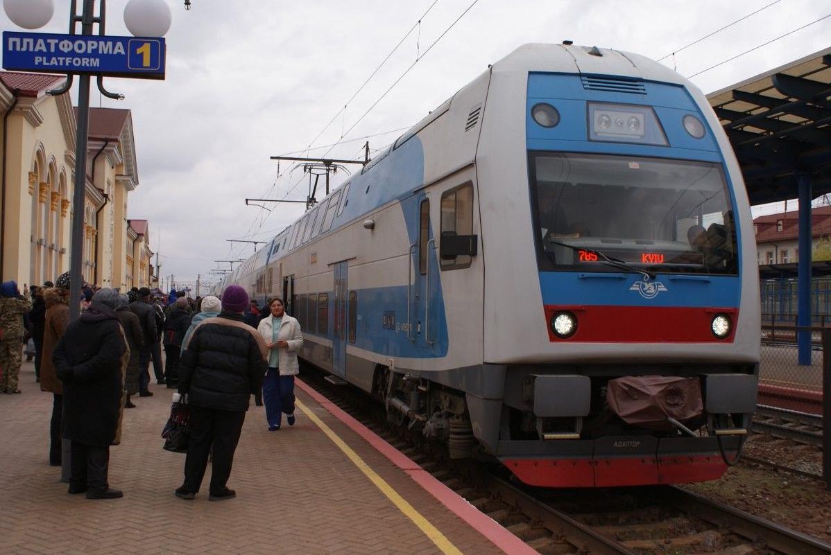 Стаття На заводі в Запоріжжі ремонтуватимуть двоповерхові поїзди Skoda Ранкове місто. Крим