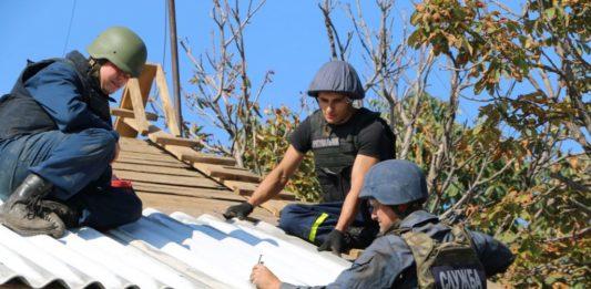 Стаття После карантина спасатели начнут восстановление разрушенного жилья в прифронтовых районах Ранкове місто. Крим