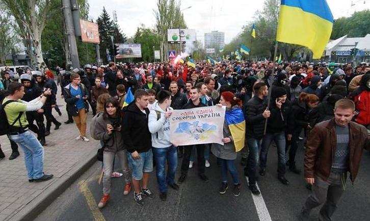 Стаття Шість років тому в Донецьку пройшов останній проукраїнський мітинг. ФОТО Ранкове місто. Крим