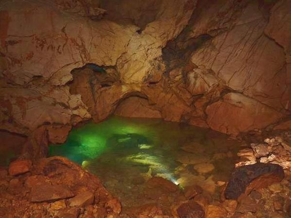 Стаття Вода в Крыму: ученые предлагают добывать воду из пещер и подруслового стока рек Ранкове місто. Крим