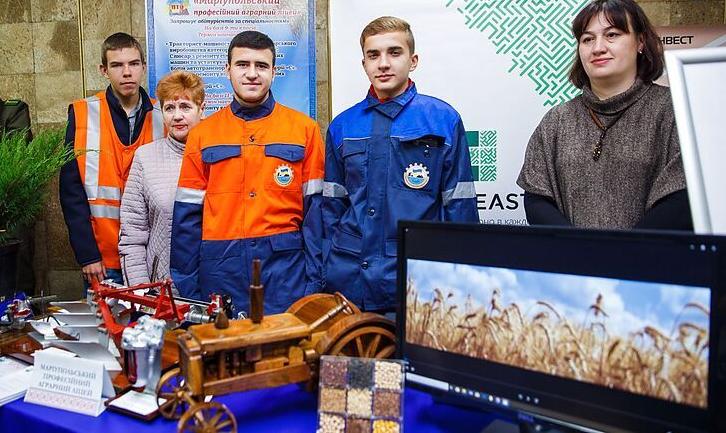 Стаття ПРООН оголосила конкурс грантів на проєкти з працевлаштування молоді Донеччини Ранкове місто. Крим