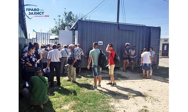 Стаття На КПВВ «Станиця Луганська» встановили пункт тестування на COVID-19 Ранкове місто. Крим
