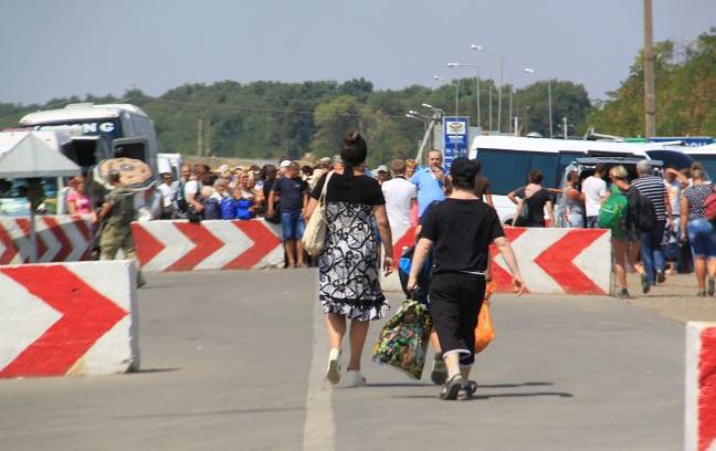 Стаття Кабмин обновил условия пересечения КПВВ с оккупированным Крымом Ранкове місто. Крим