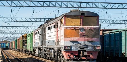 Стаття Поставщики отказываются доставлять грузы в оккупированный Крым железной дорогой Ранкове місто. Крим