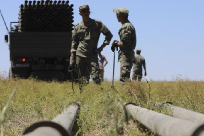 Стаття Оккупанты забирают последнюю воду в Крыму для нужд военных Ранкове місто. Крим