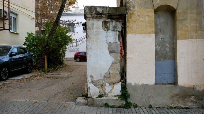 Стаття Охрана единого архитектурного ансамбля городского кольца нецелесообразна Ранкове місто. Крим