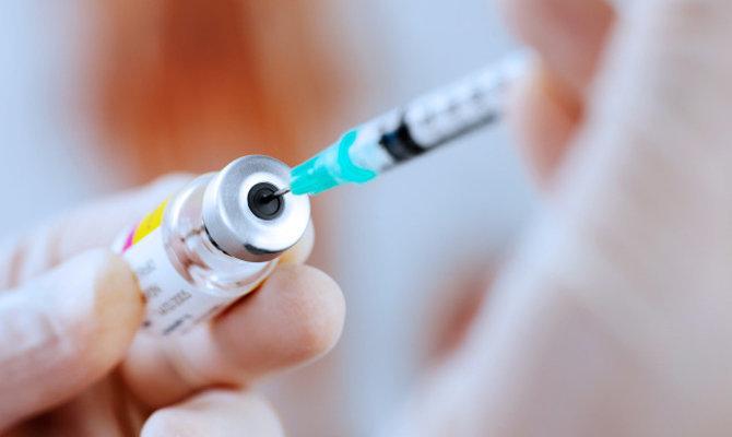 Стаття В оккупированном Крыму стартовала вакцинация от коронавируса сомнительным препаратом Ранкове місто. Крим