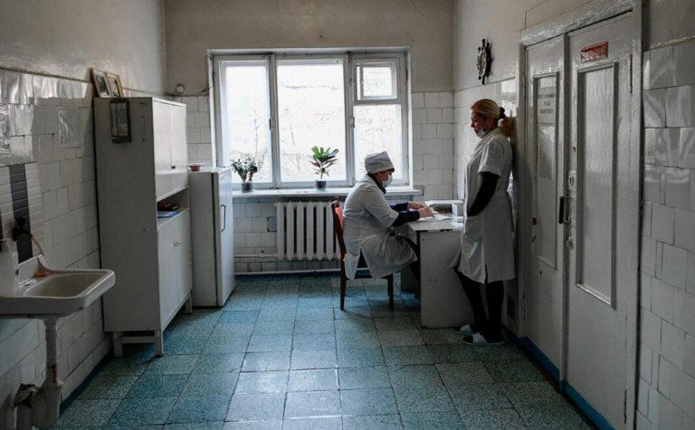 Стаття Оккупанты запретили врачам увольняться без разрешения — что известно Ранкове місто. Крим