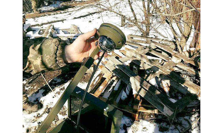 Стаття Волонтери передали бійцям на фронт малі мобільні комплекси спостереження Ранкове місто. Крим