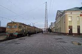 Стаття Стоимость зависит от расстояния следования поезда Ранкове місто. Крим