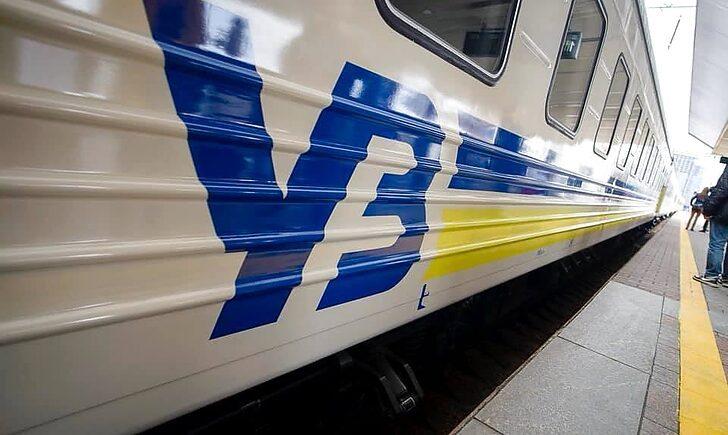 Стаття Київ у «червоній зоні»: чи курсуватимуть поїзди з Донбасу? Ранкове місто. Крим