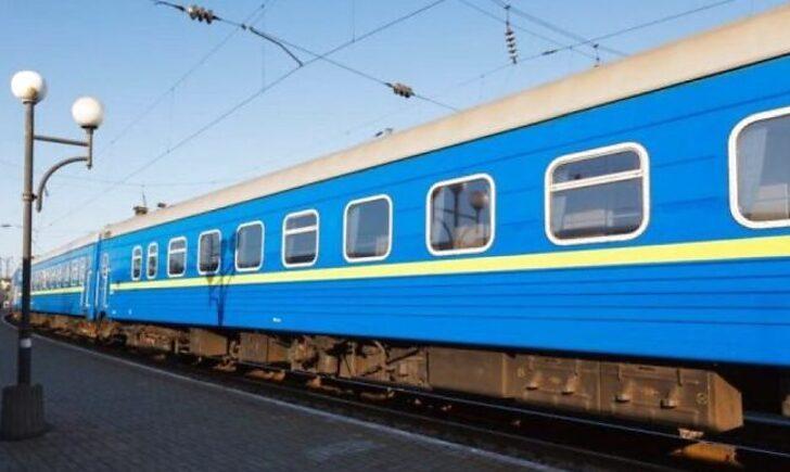 Стаття Укрзалізниця відновить рух ще одного поїзда на Донеччину Ранкове місто. Крим