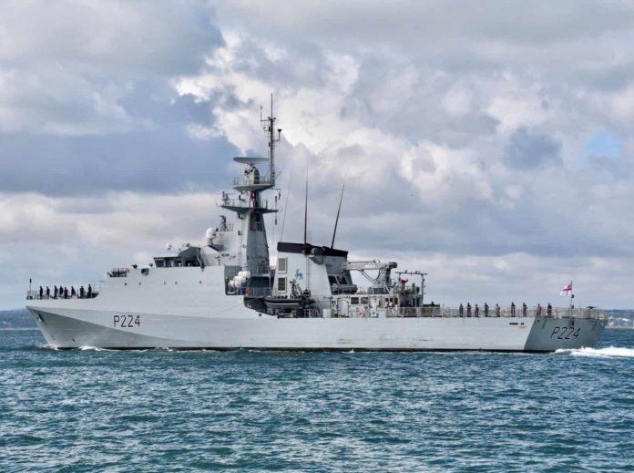 Стаття Британский патрульный корабль вошел в Черное море Ранкове місто. Крим