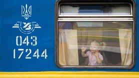 Стаття Укрзализныця с 7 июля восстанавливает движение поезда Чернигов-Черновцы Ранкове місто. Крим