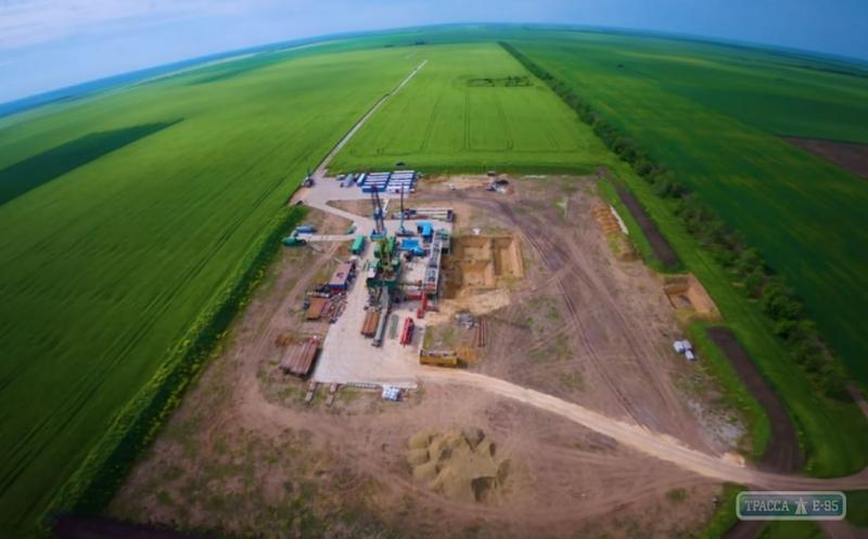 Стаття Нефтяные скважины начали появляться на юге Одесской области Ранкове місто. Крим