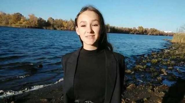 Стаття Украинскую школьницу официально признали гением за экологический проект по очистке рек. Видео Ранкове місто. Крим