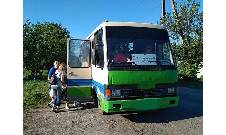 Стаття У прифронтовій зоні Донбасу курсує соціальний транспорт. Графік Ранкове місто. Крим