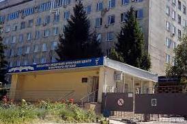 Стаття На Луганщине жителям разрушенной во время вчерашнего обстрела НВФ многоэтажки ищут новое жилье Ранкове місто. Крим