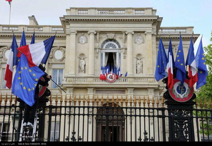 Стаття Франция отказалась признавать российские выборы в Крыму Ранкове місто. Крим