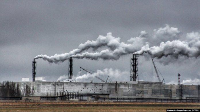 Стаття Нечем дышать: в каких городах Крыма самый грязный воздух? Ранкове місто. Крим