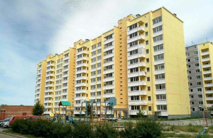 Стаття Вместо квартир – сертификат: оккупанты передумали обеспечивать сирот жильем Ранкове місто. Крим
