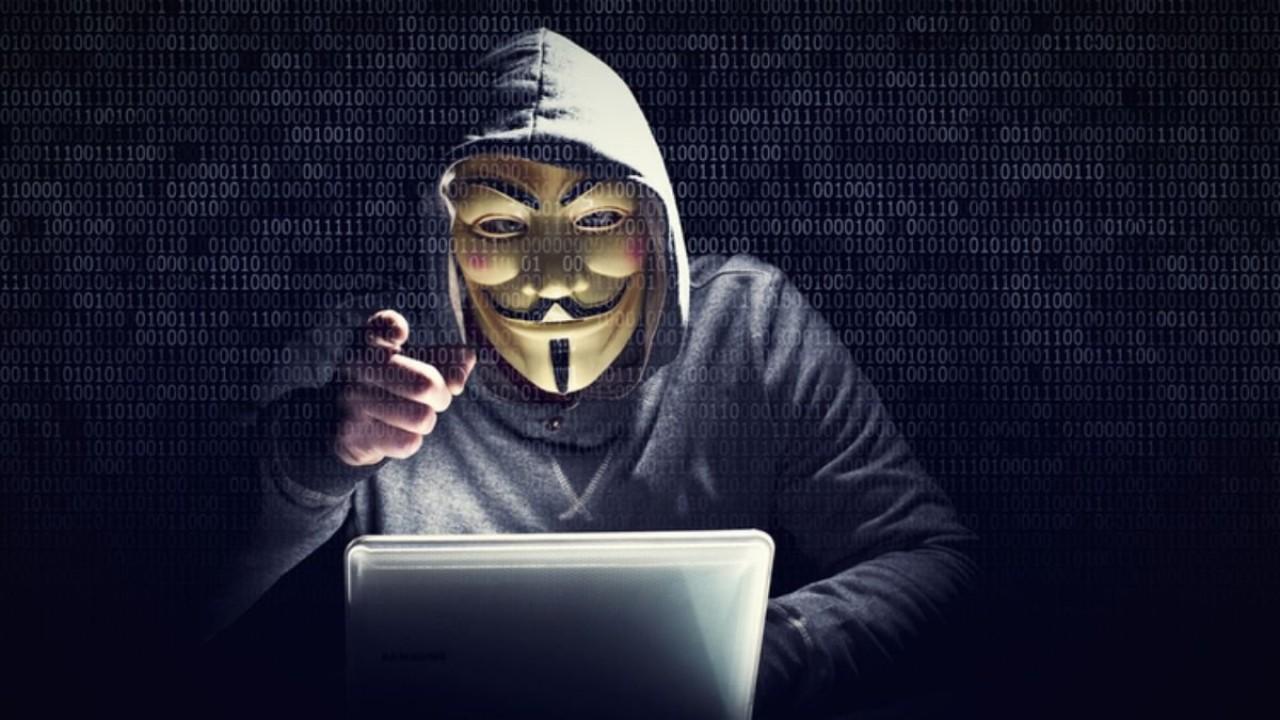 Стаття Хакеры Anonymous обещают 3 марта опустошить счета россиян в пользу Украины Ранкове місто. Крим