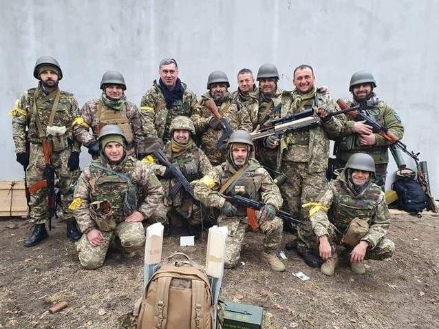 Стаття Колишній міністр оборони Грузії вступив до нас у лави добровольців Ранкове місто. Крим